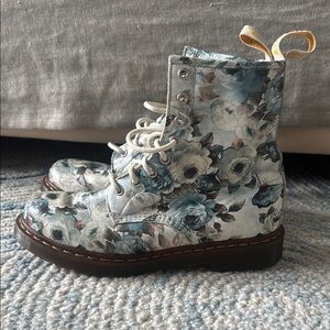 Dr. Martens Floral Lace-Up Boots. Size 9.